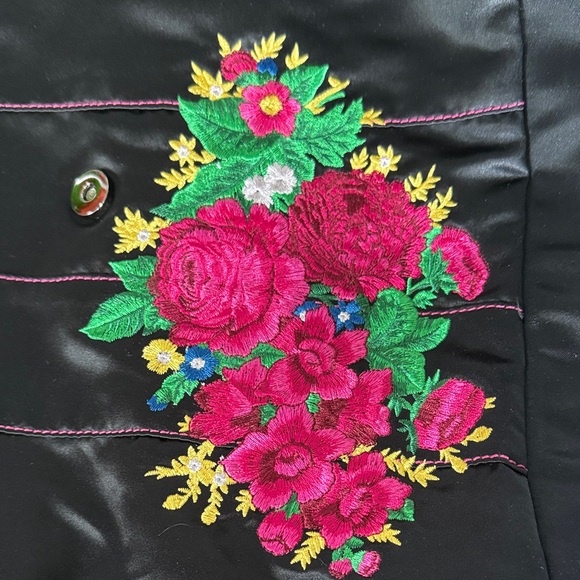 Betsey Johnson Black Bag with Pink and Green Floral Embroidery - Picture 4 of 6